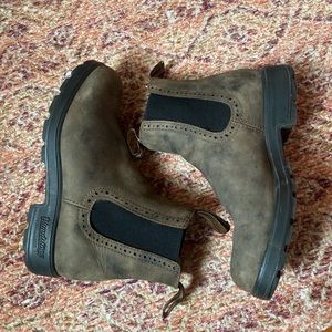 Blundstone Boots — New Condition